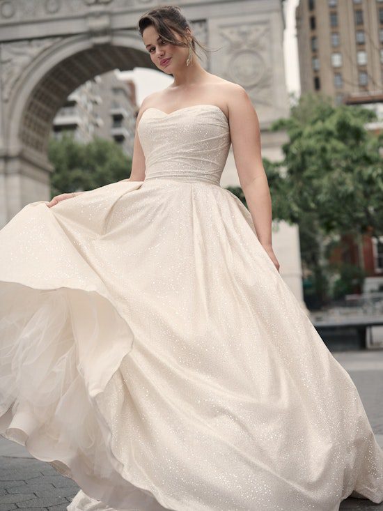 Maggie-Sottero-Anniston-A-Line-Wedding-Dress-23MS040A01-PROMO5-CH-Curve