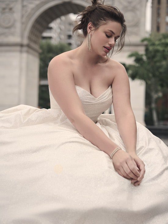 Maggie-Sottero-Anniston-A-Line-Wedding-Dress-23MS040A01-PROMO7-CH-Curve