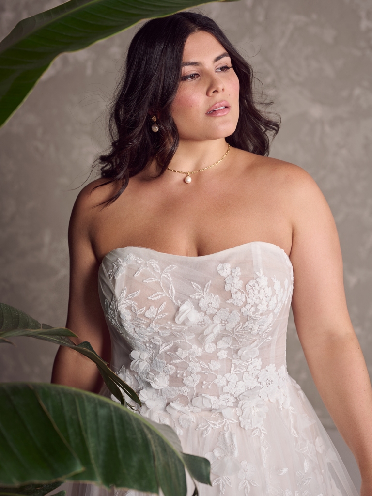 Maggie-Sottero-Laila-A-Line-Wedding-Dress-24MS223A01-Alt54-SBLS-Curve