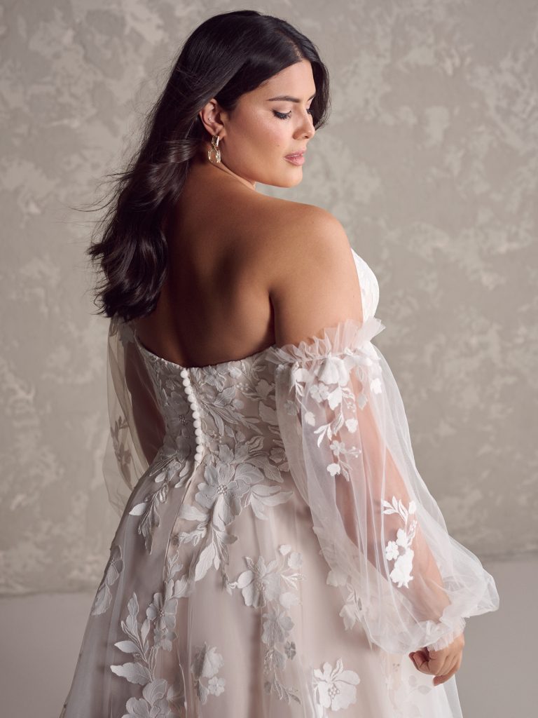 Rebecca-Ingram-Ruby-A-Line-Wedding-Dress-24RS186B01-Alt56-BLS-Curve