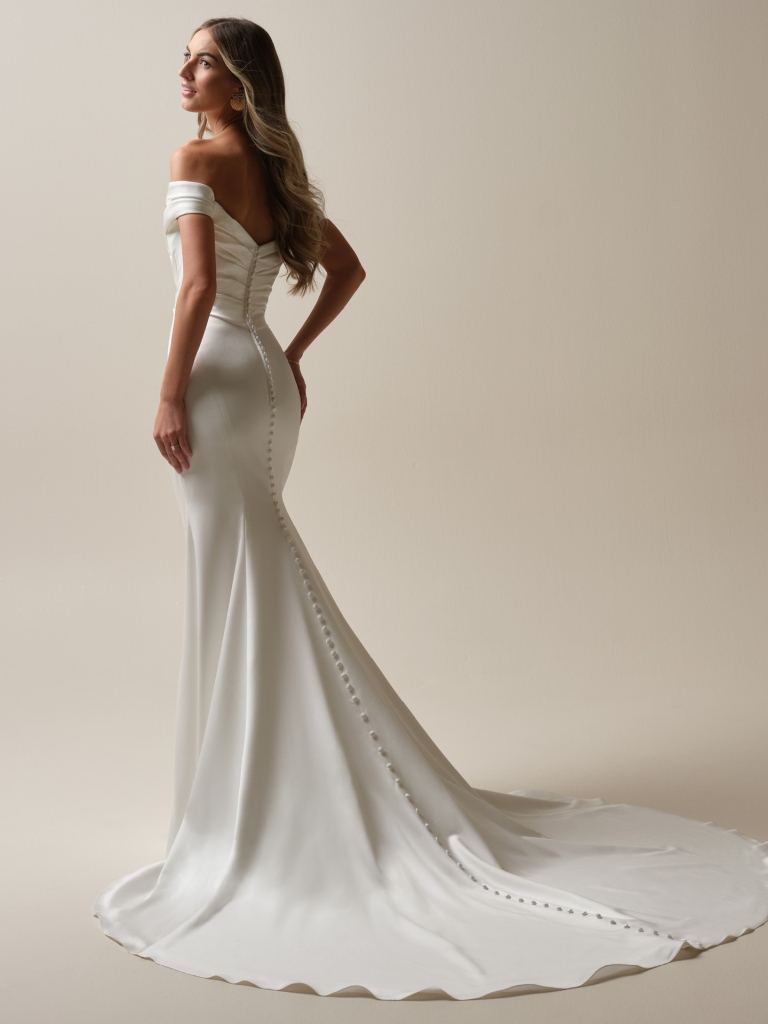 Rebecca-Ingram-Latoya-Sheath-Wedding-Dress-25RS338A01-Alt54-AI