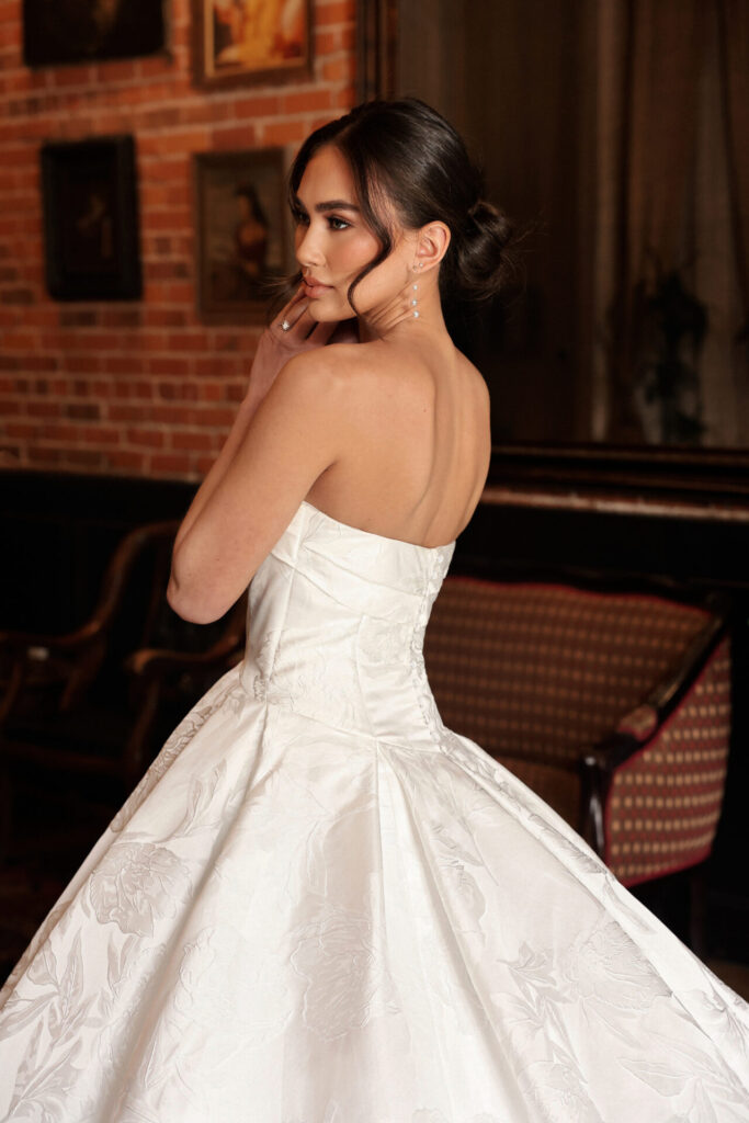D4304-M25-INF-ESS-07-1280x1920