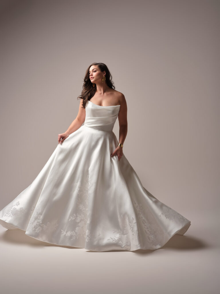 Sottero-and-Midgley-Radiance-A-line-Wedding-Dress-25SB897A01-Alt55-IV258-Curve-uncropped