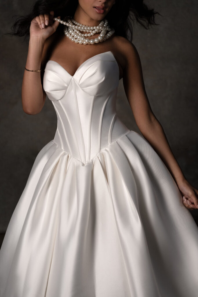 D4410-S25-CAT-ESS-03-1280x1920