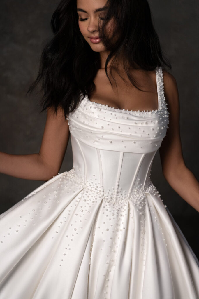 D4418-S25-CAT-ESS-03-1280x1920