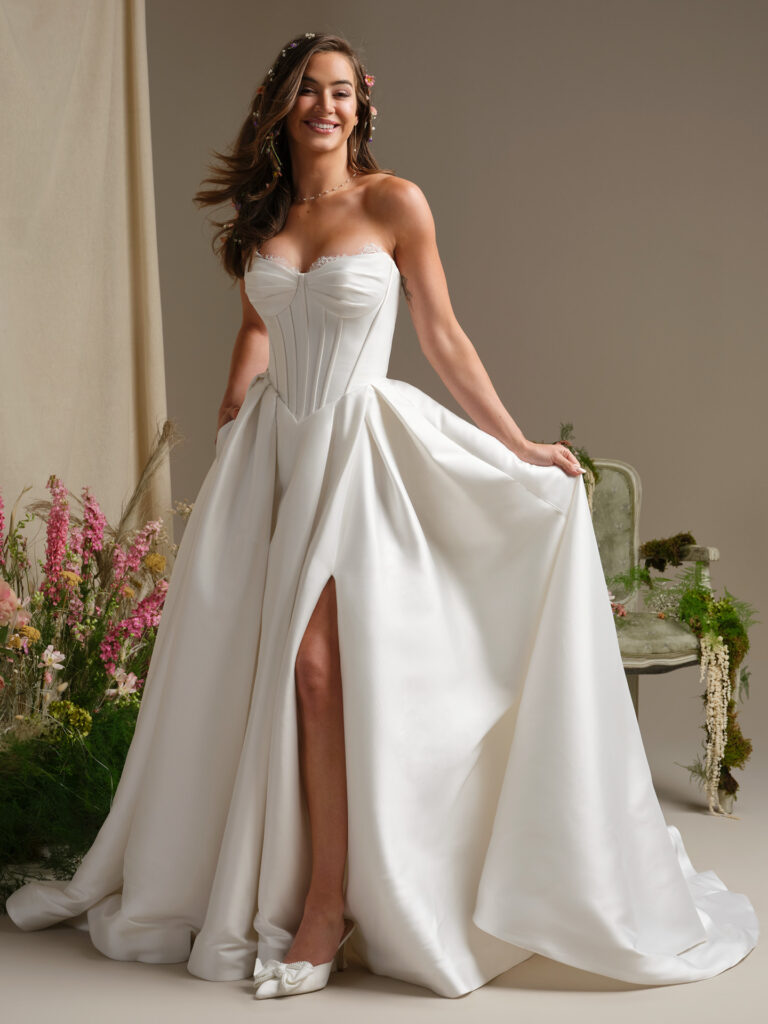 Rebecca-Ingram-Zorina-Ballgown-Wedding-Dress-26RN417A01-Alt51-IV001