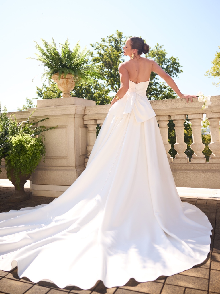 Sottero-and-Midgley-Kincaid-Ballgown-Wedding-Dress-26SS414A01-PROMO13-IV002