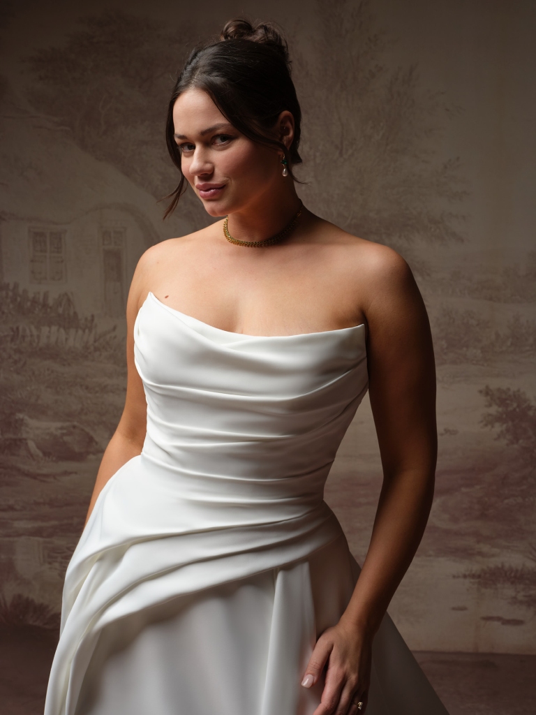 Maggie-Sottero-Calliope-A-line-Wedding-Dress-F6MB128A01-Alt55-IV002-Curve