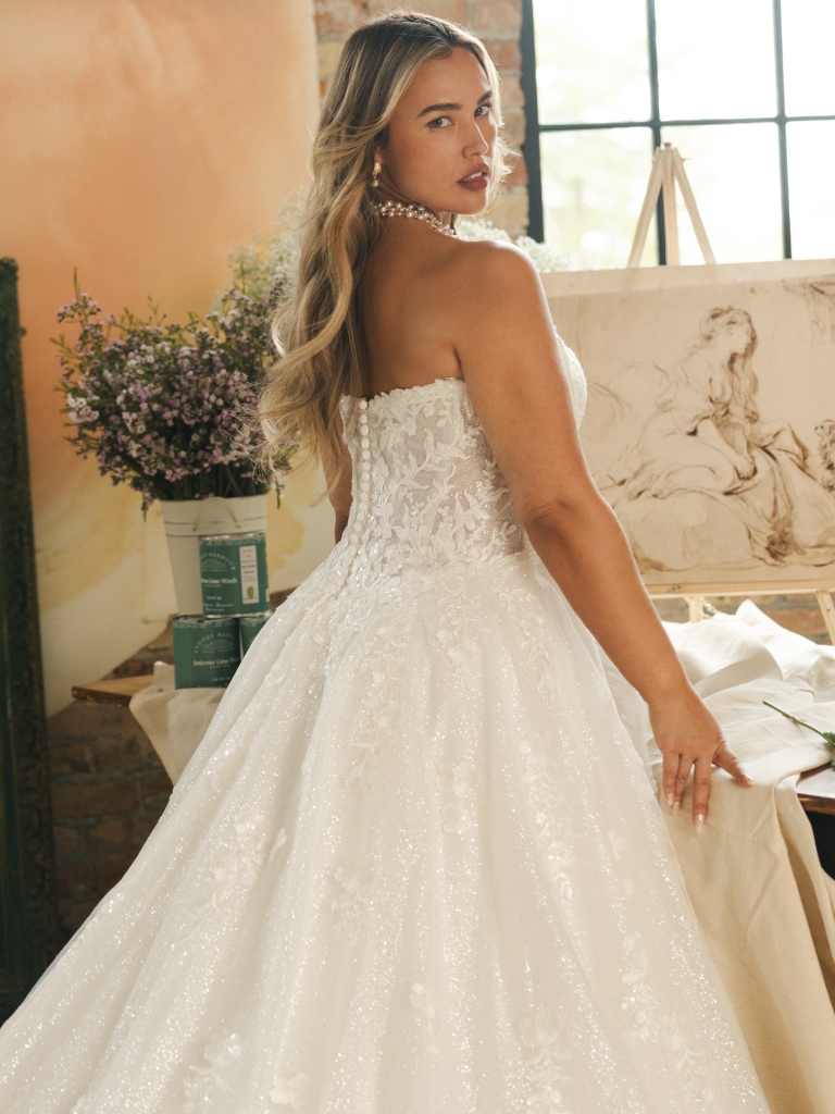Maggie-Sottero-Jennifer-Ballgown-Wedding-Dress-26MS404A01-PROMO16-IV052-Curve