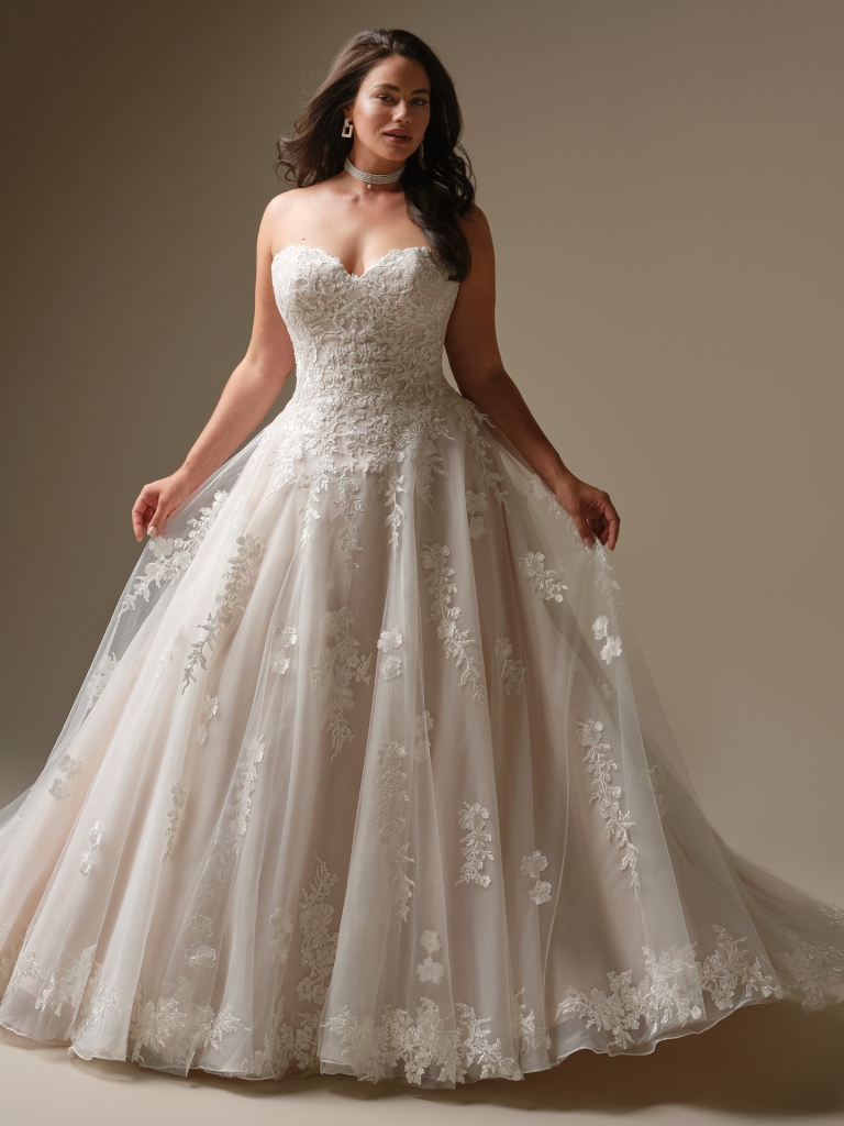 Maggie-Sottero-Jennifer-Ballgown-Wedding-Dress-26MS404B02-Alt70-IV052-Curve